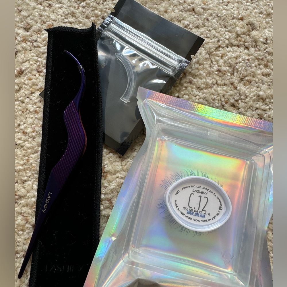 Purple Lashify wand